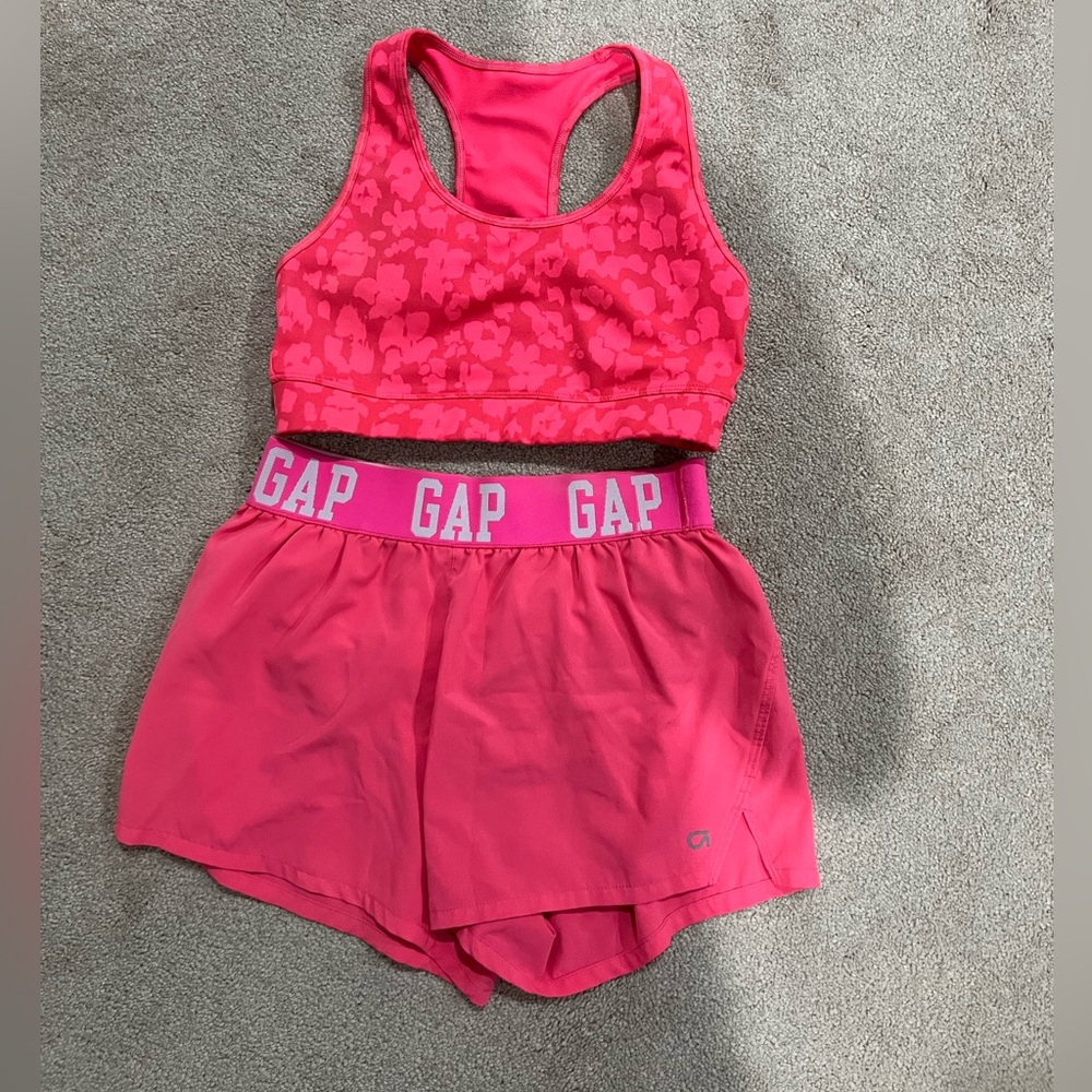 Women top small bottom extra small